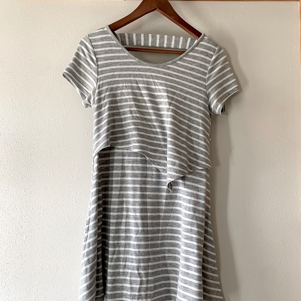 Latched Mama Nursing Maternity Striped shirt